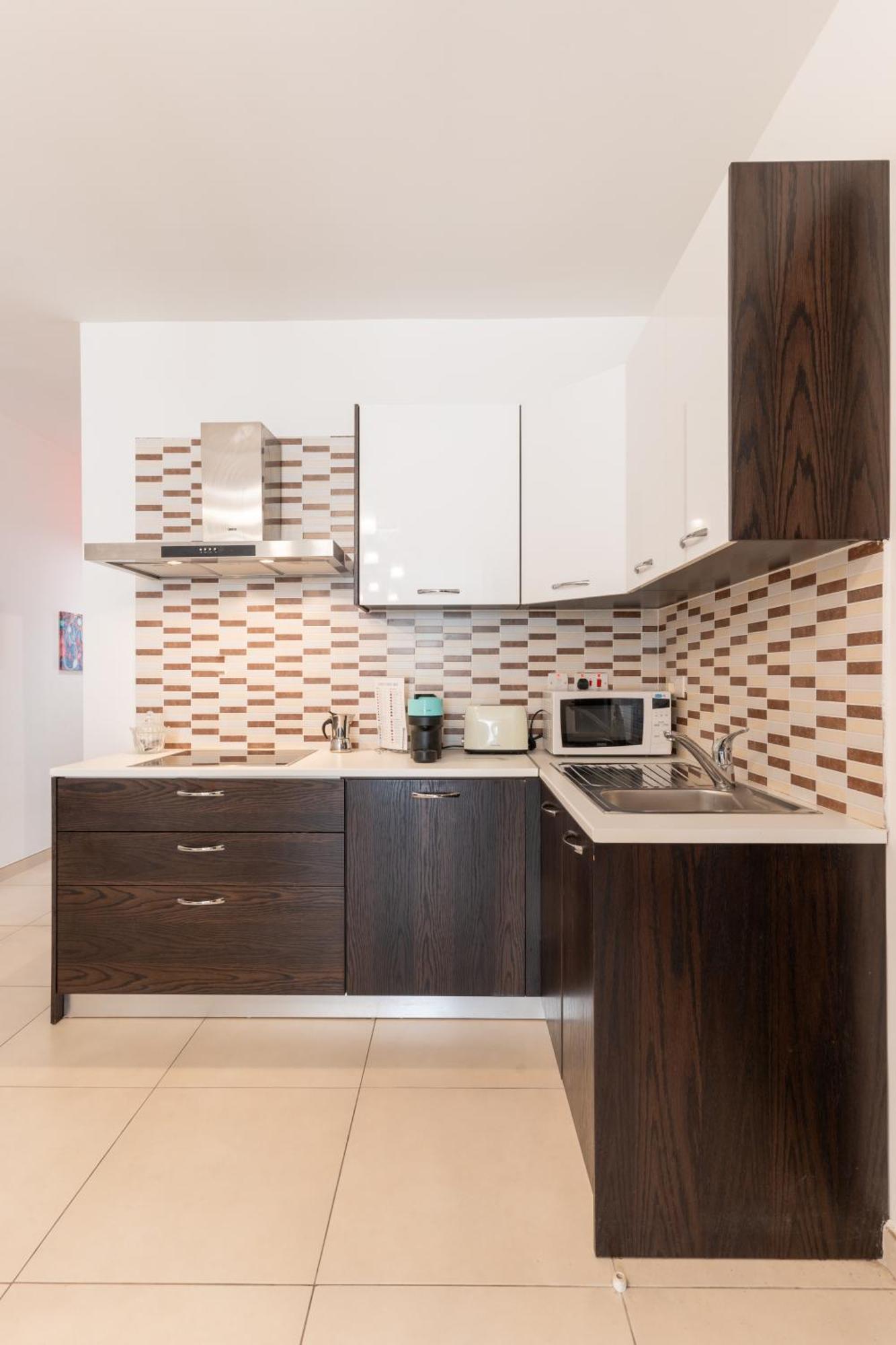 2 Bedroom In Central St Julians Prime Location In Paceville Apt 3 By Vaganza San Ġiljan Kültér fotó