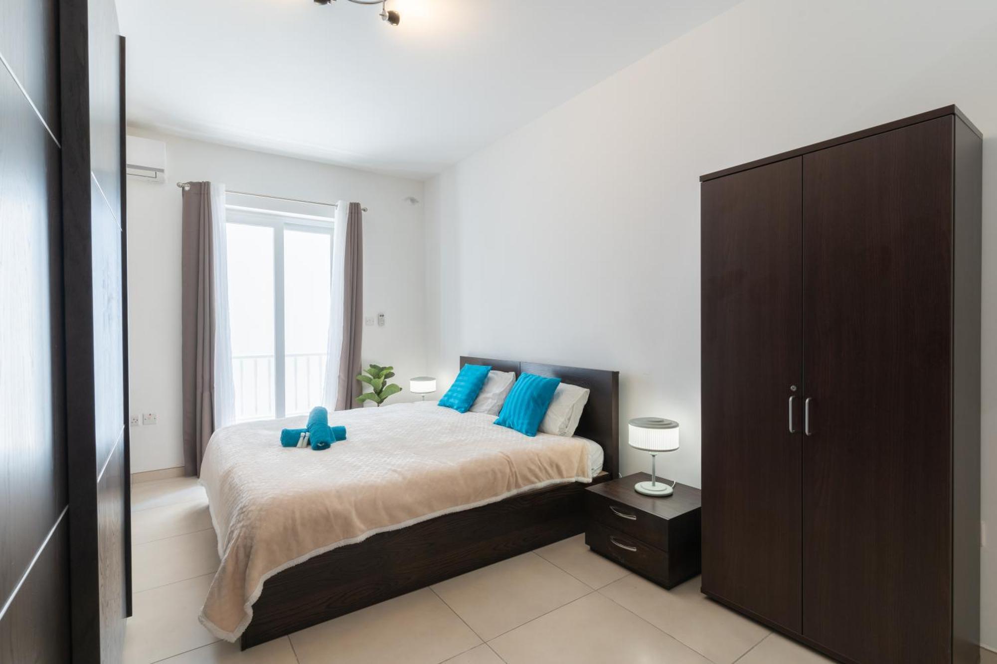 2 Bedroom In Central St Julians Prime Location In Paceville Apt 3 By Vaganza San Ġiljan Kültér fotó