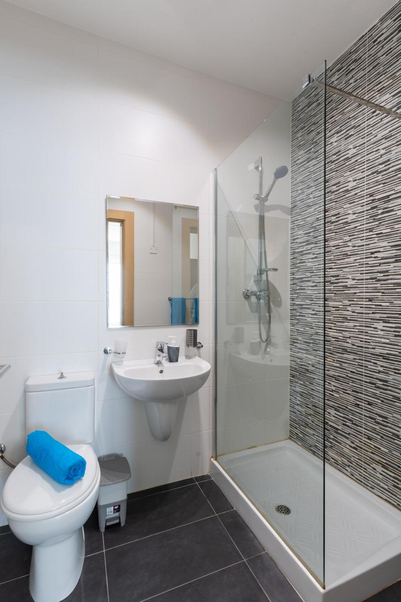 2 Bedroom In Central St Julians Prime Location In Paceville Apt 3 By Vaganza San Ġiljan Kültér fotó
