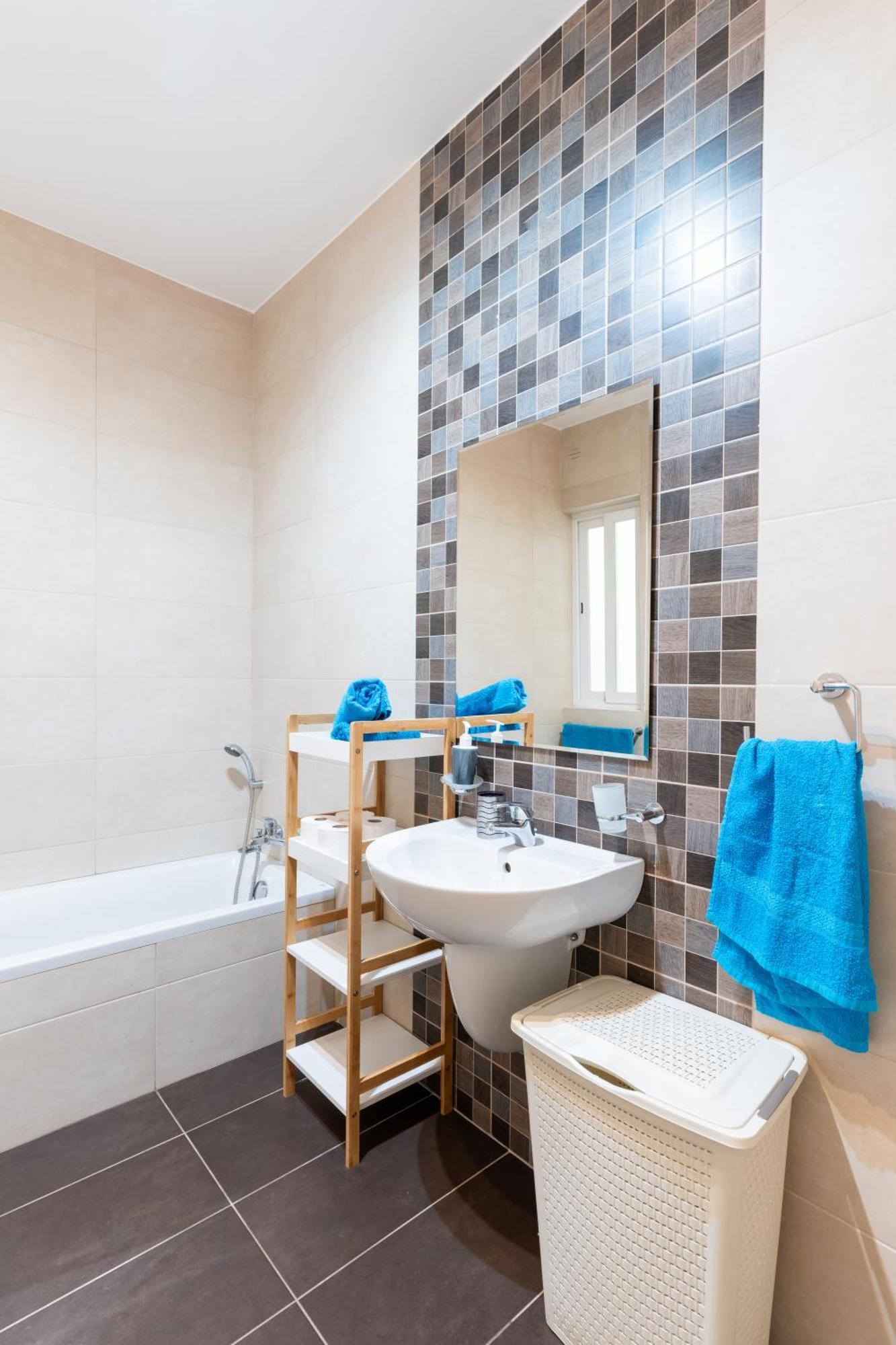 2 Bedroom In Central St Julians Prime Location In Paceville Apt 3 By Vaganza San Ġiljan Kültér fotó