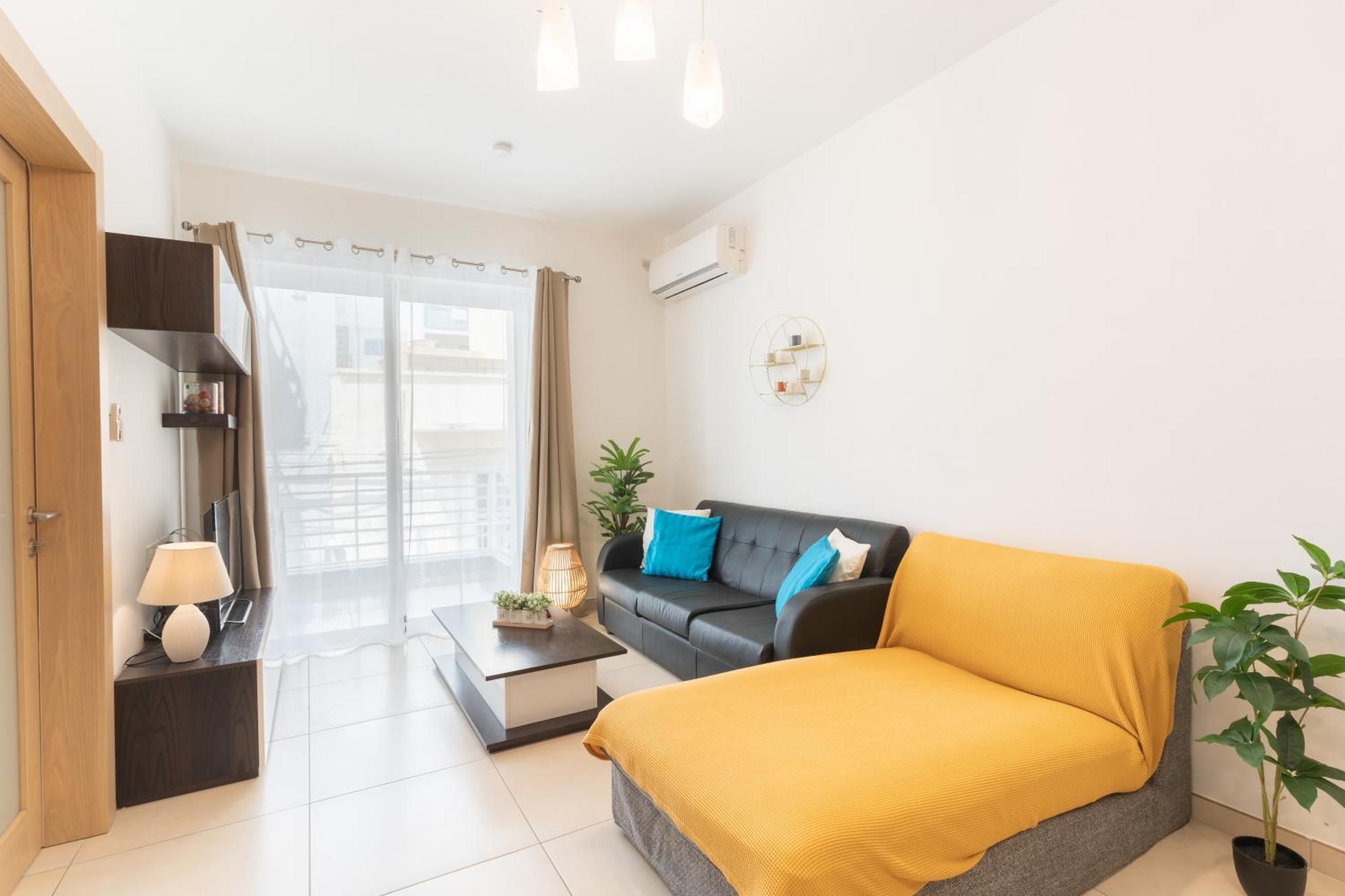 2 Bedroom In Central St Julians Prime Location In Paceville Apt 3 By Vaganza San Ġiljan Kültér fotó