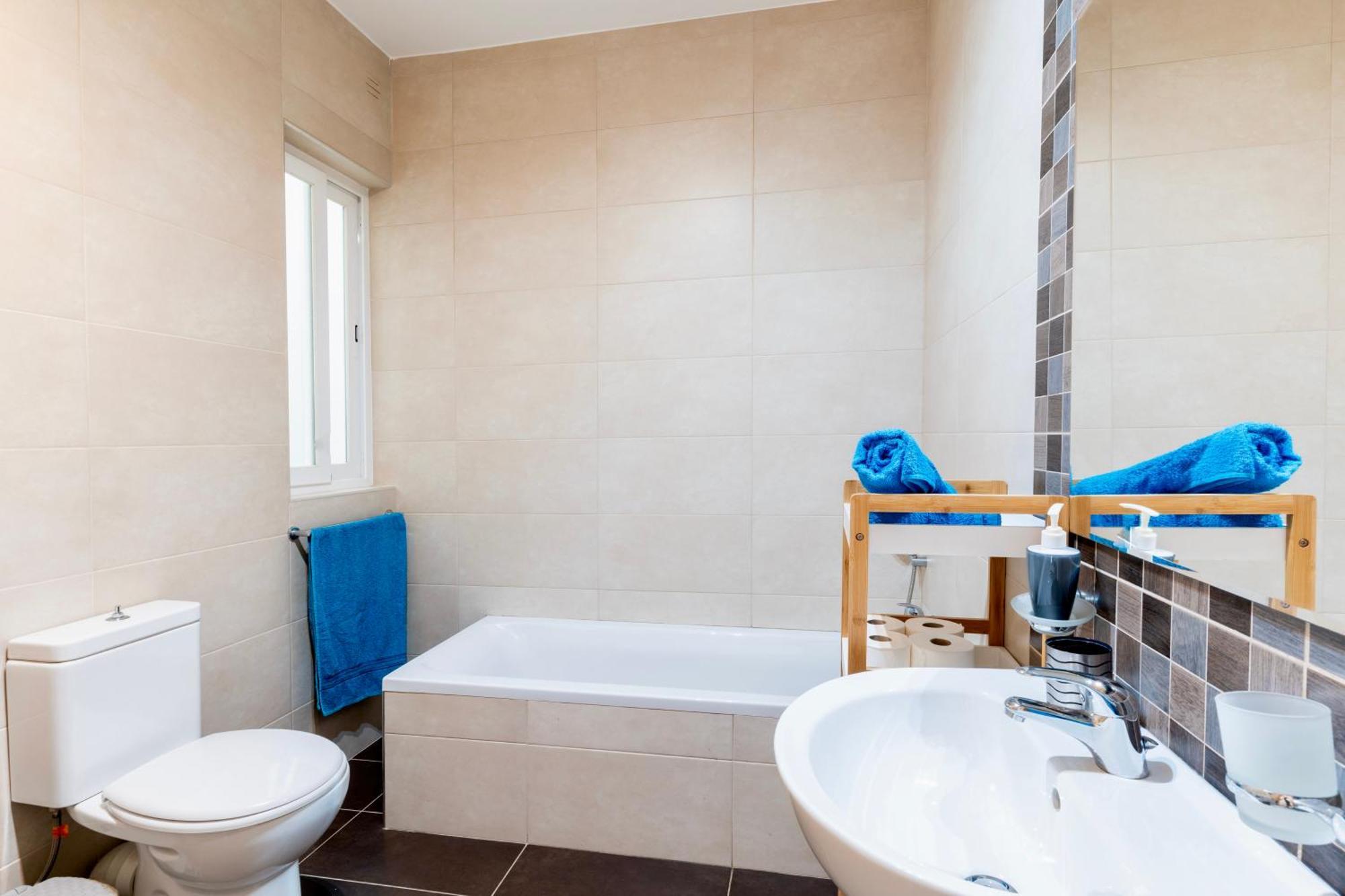 2 Bedroom In Central St Julians Prime Location In Paceville Apt 3 By Vaganza San Ġiljan Kültér fotó