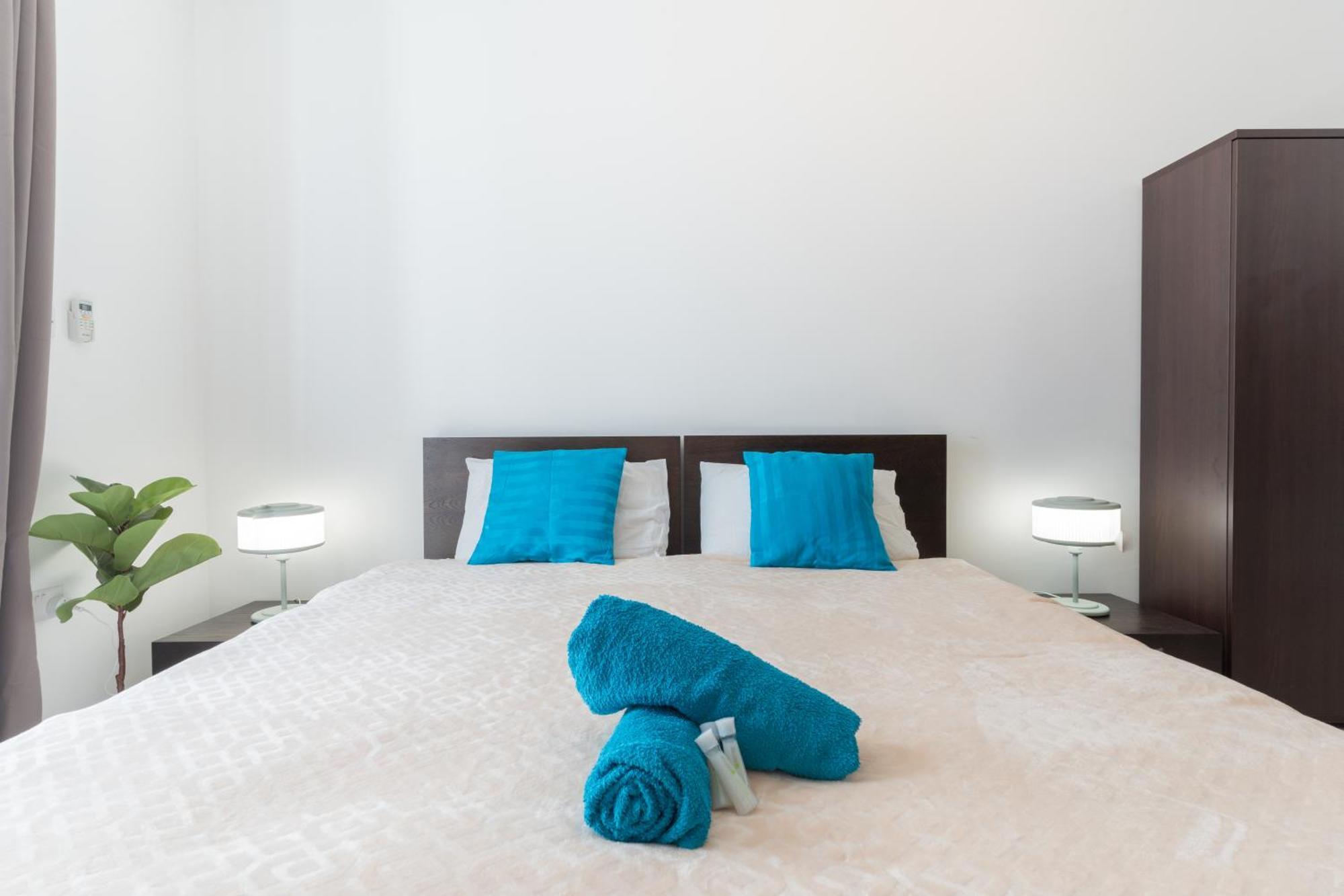 2 Bedroom In Central St Julians Prime Location In Paceville Apt 3 By Vaganza San Ġiljan Kültér fotó